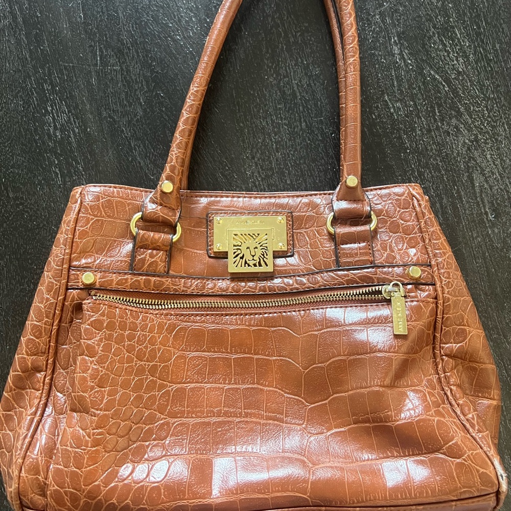 Cognac Crocodile-Embossed Shoulder Bag with Gold Hardware